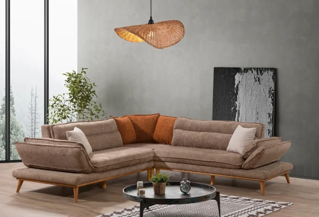 Safir koleksiyonu köşe koltuk takımı açık kahverengi dokuma kumaş ve krem berjer ceviz ayaklı modern salon dekorasyonu Ankara
